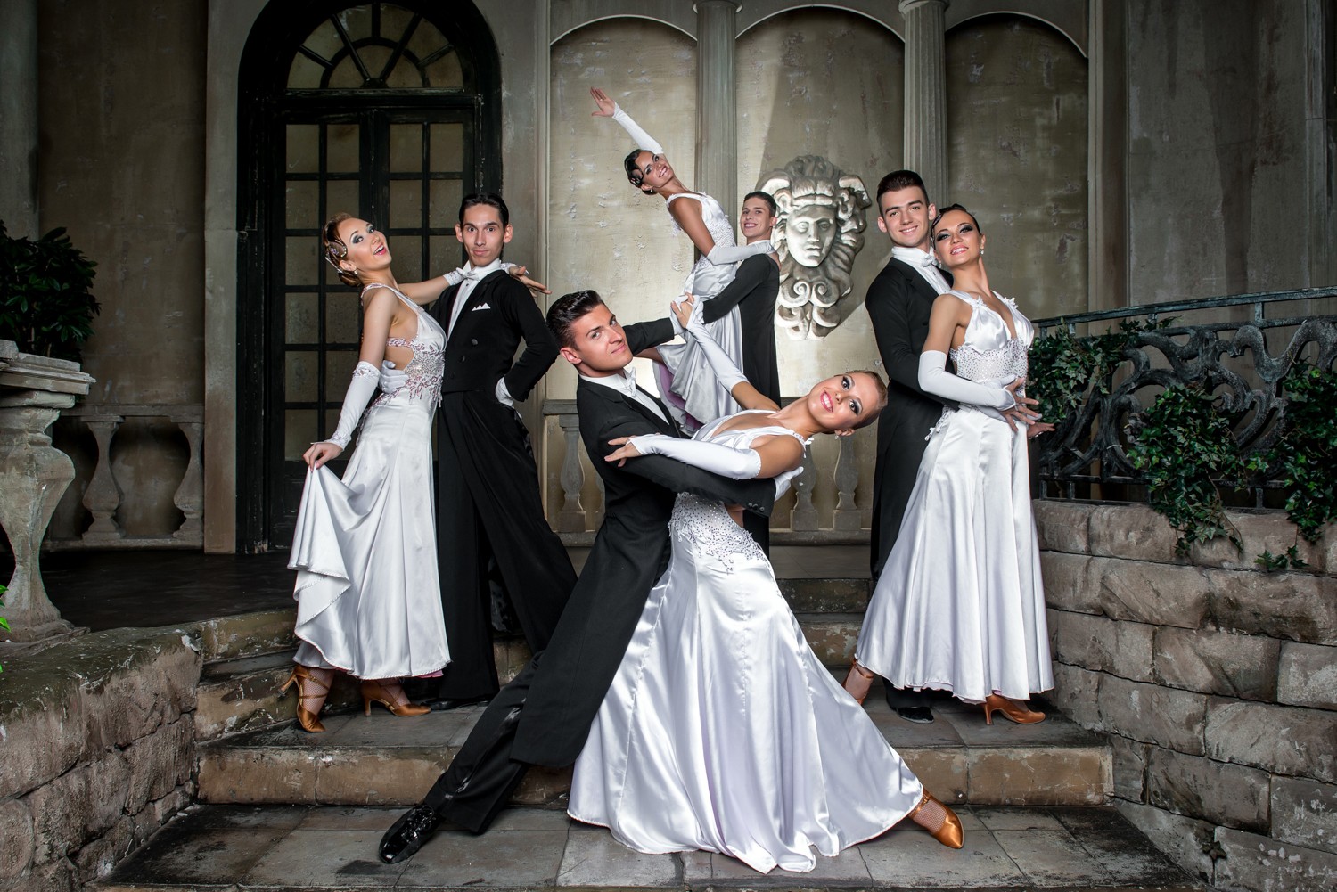 Ансамбль бальных и латиноамериканских танцев